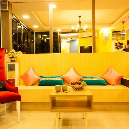 Le Clarita Apart otel Bangkok Dış mekan fotoğraf